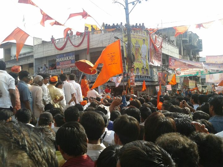 Sadhvi Prachi devi addressing to the Hindus during Shobhayatra